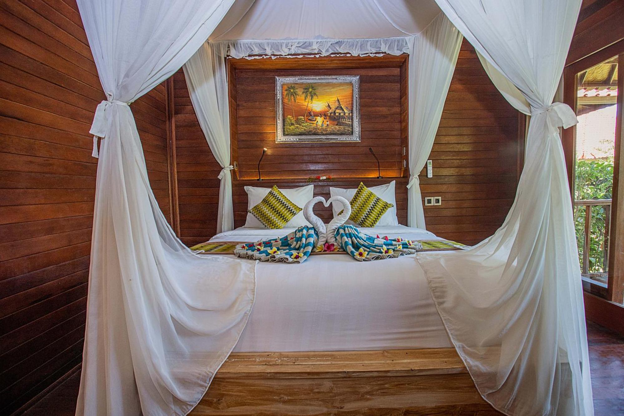 The Parnas Hotel Нуса Лембонган Екстериор снимка